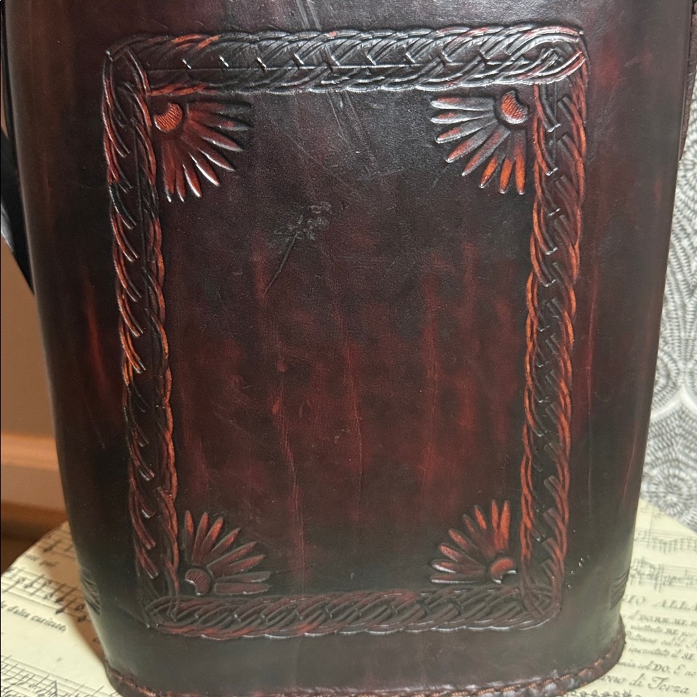 Vintage Tooled Leather Double Wine Bottle Carrying Case - Picture 3 of 16